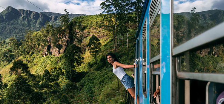 Sri Lanka holiday package Nuwara Eliya train journey